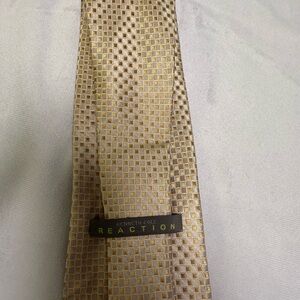Kenneth Cole Reaction Checkered Gold and Brown Tie